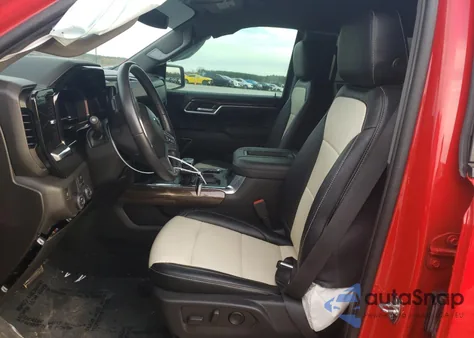 2022 Chevrolet Silverado C1500 Rst из США, поврежденный, VIN 2GCPADED6N1512257